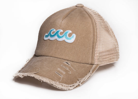 Distressed wave hat in tan
